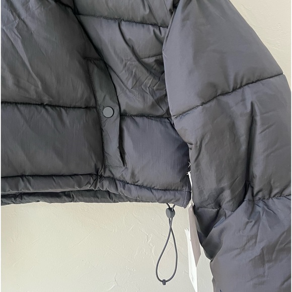 🖤GOOD AMERICAN CROPPED PUFFER JACKET IN BLACK 3 L - Picture 7 of 8